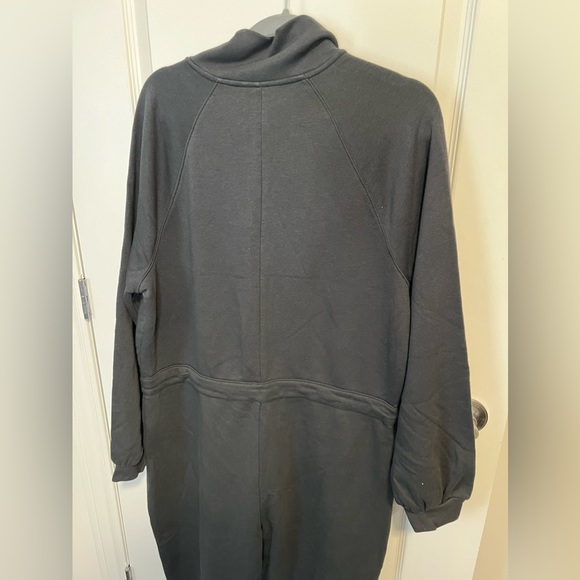 Universal Threads |  Long Sleeve Black Fleece Jumpsuit | Size L - Picture 6 of 8
